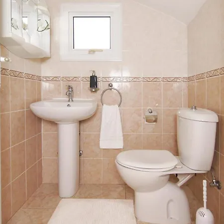 Aththg31 * Ayía Nápa